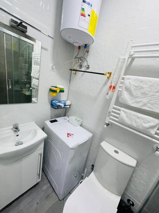 Ferienwohnung Fantastico Estudio Cuatro Camino Madrid Exterior foto